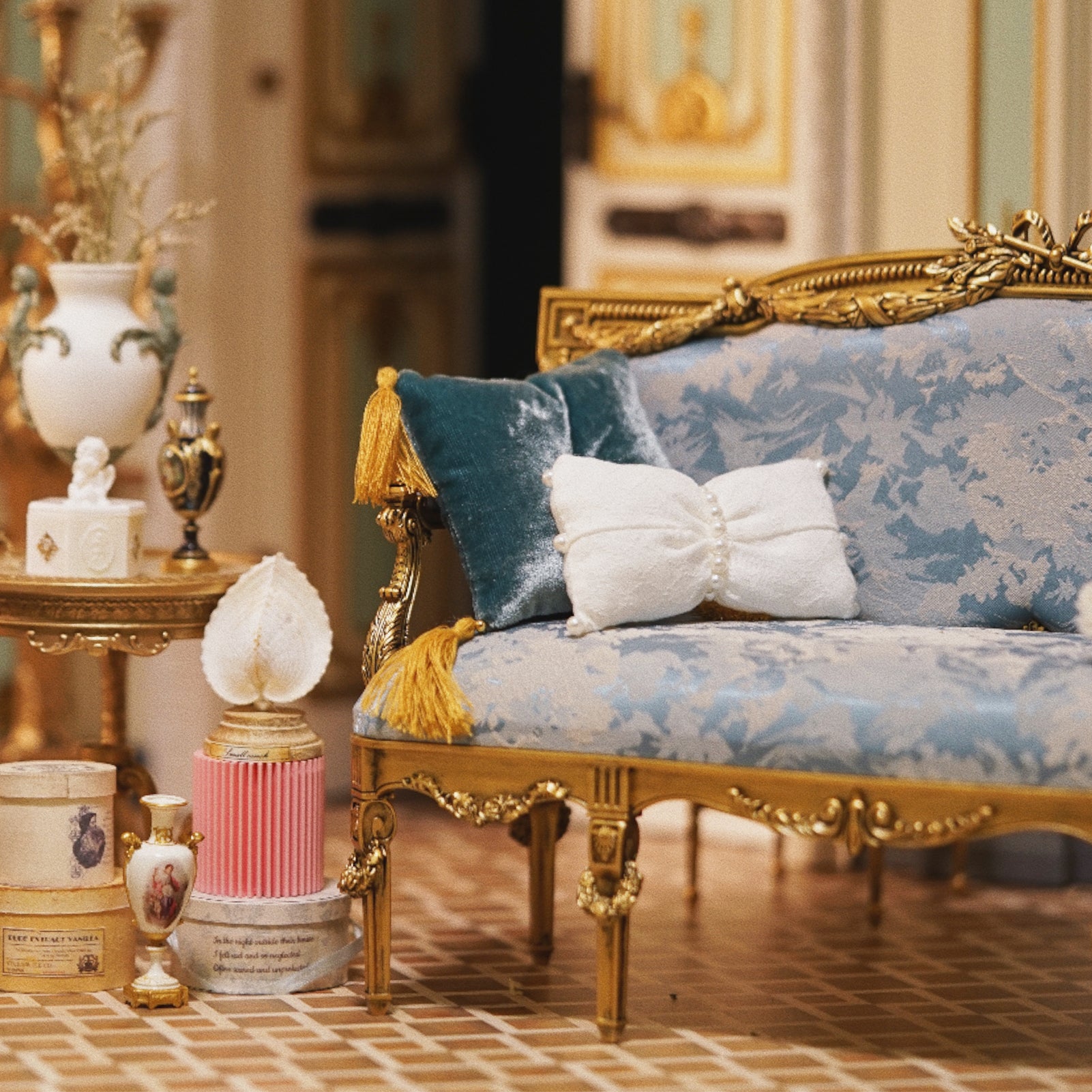 DIY 1/4 Sclae Louis XVI Double Sofa Miniature Furniture