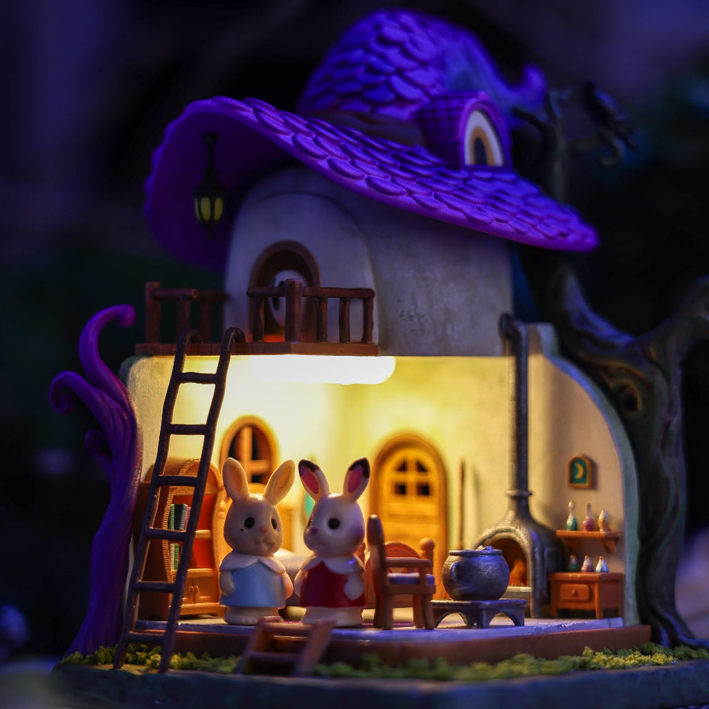 1 64 Scale Miniature-The Cat Witch's House