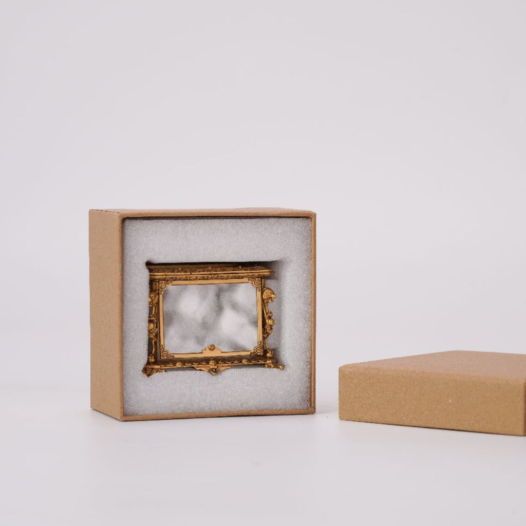 Premium gift packaging for medieval palace miniature metal cabinet - miniento