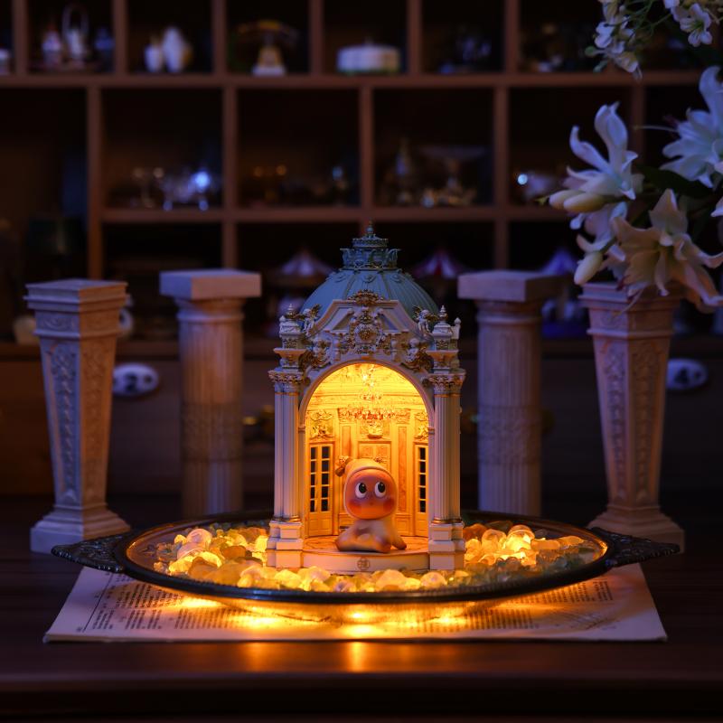 Starry Sky Melody European classical resin table lamp night light, close-up warm illumination for bedroom decor